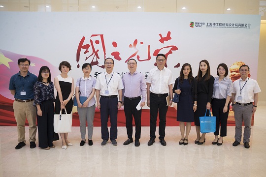 20200710-与科学签订战略合作-6-展厅合影.jpg